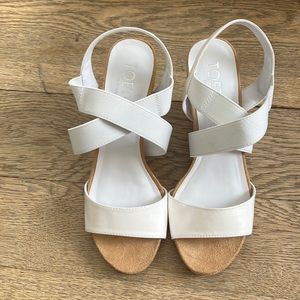 TOETOS wedge sandals